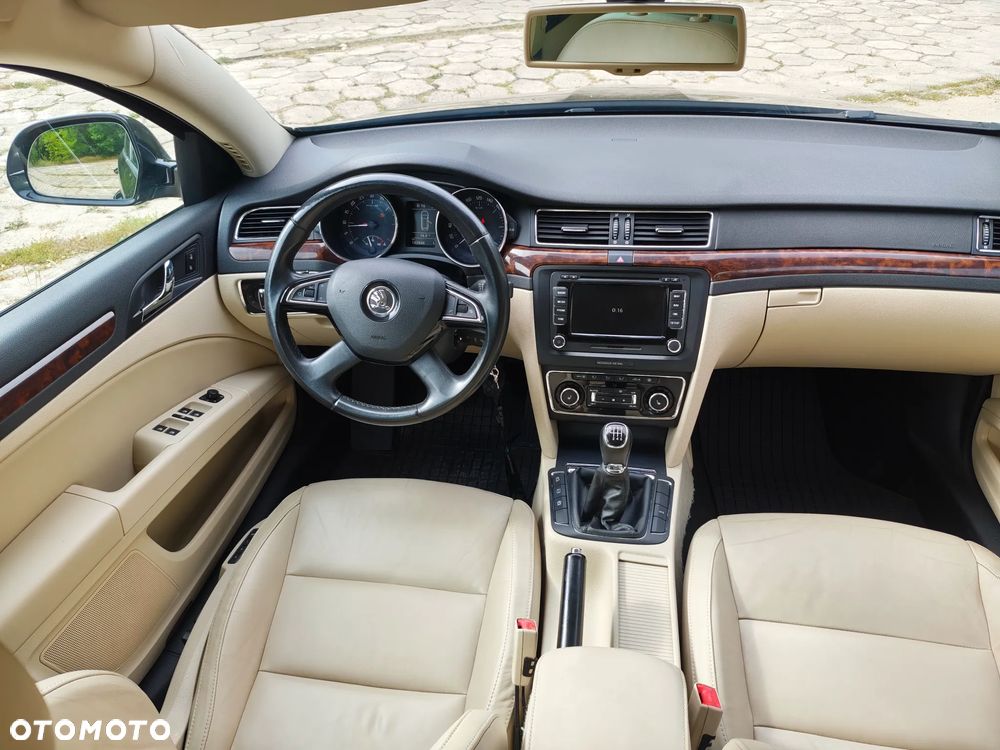 Skoda Superb 2.0 TDI Elegance - 1