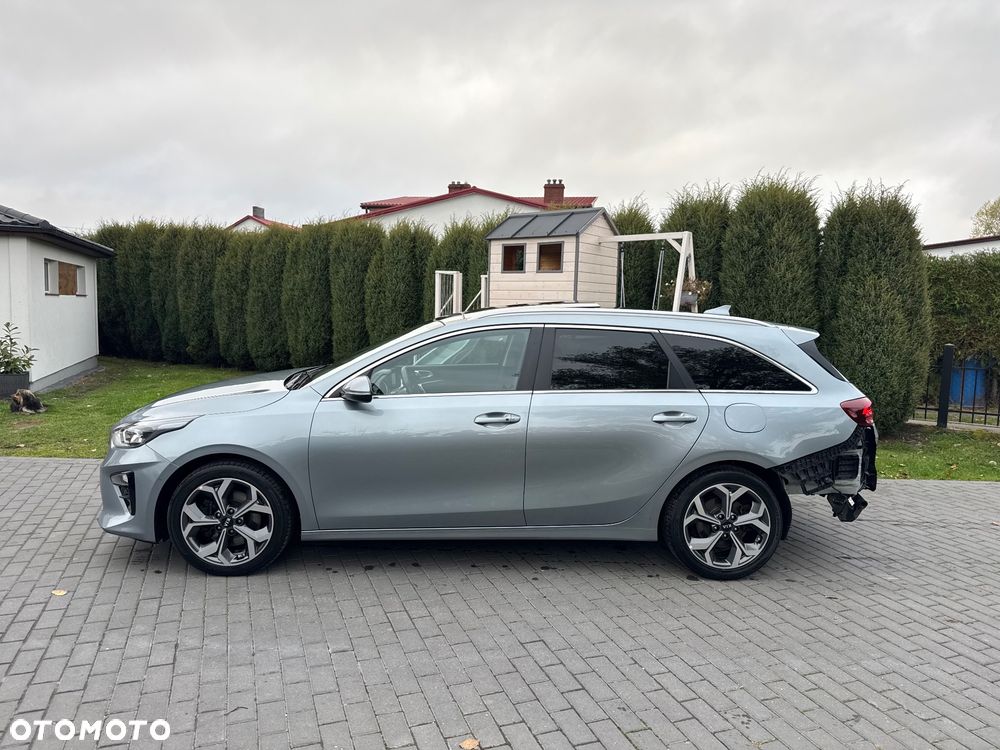 Kia Ceed 1.4 T-GDI DCT OPF Platinum Edition - 15