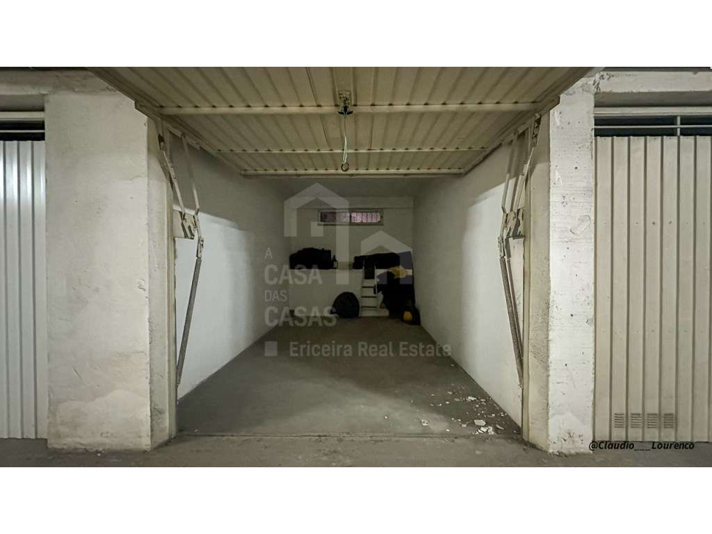 Vende Garagem - Ericeira, A Casa das Casas - Grande imagem: 3/8