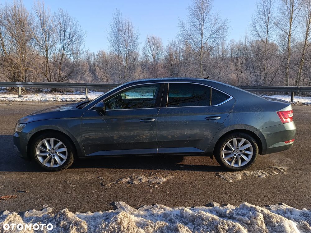 Skoda Superb 2.0 TDI Style DSG7 - 6