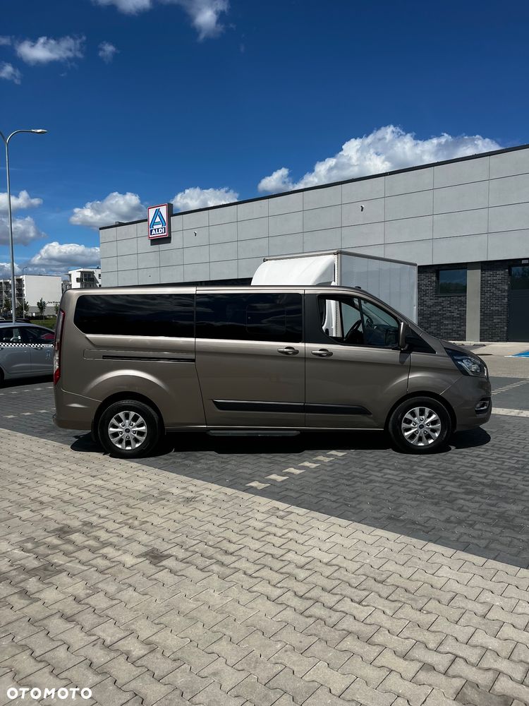 Ford Tourneo Custom - 3