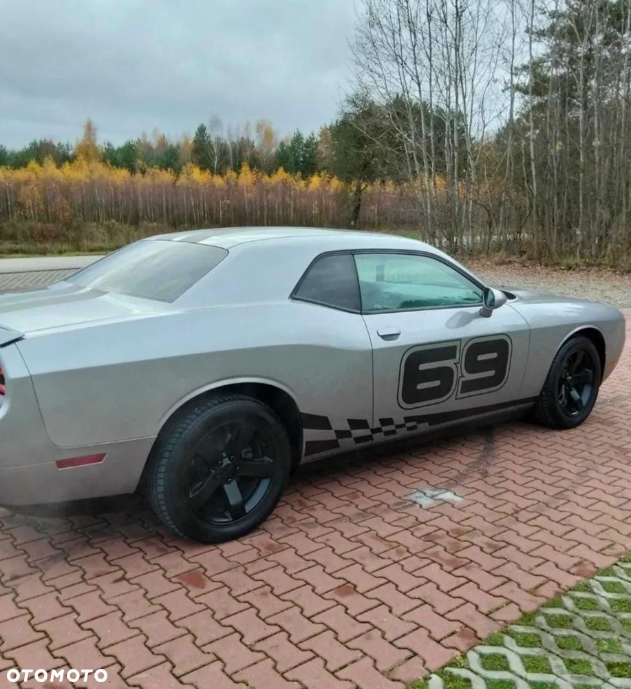 Dodge Challenger 3.5 SE - 5