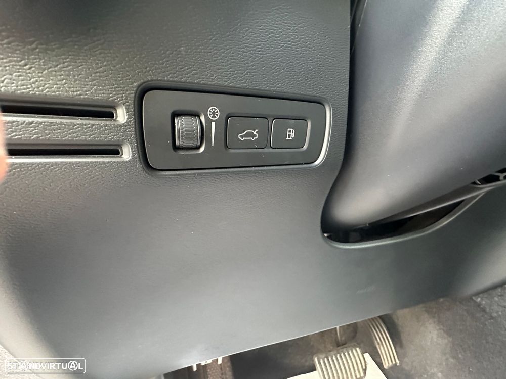Volvo XC 40 1.5 T4 PHEV Inscription - 16