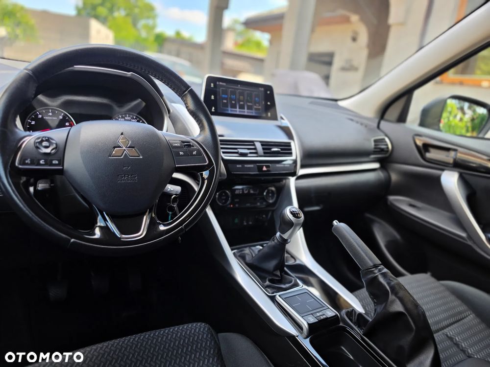 Mitsubishi Eclipse Cross - 39
