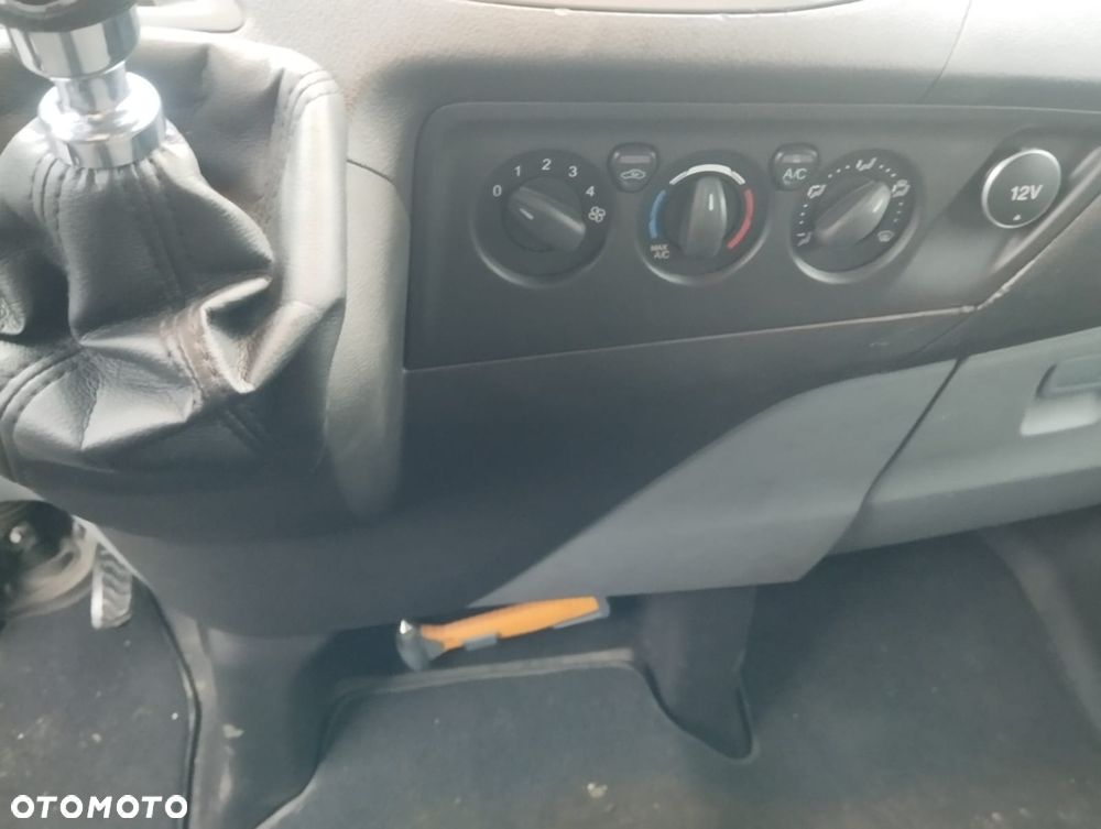 Ford Transit Custom - 10