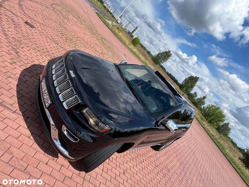 Jeep Grand Cherokee 5.7 V8 HEMI Summit - 16