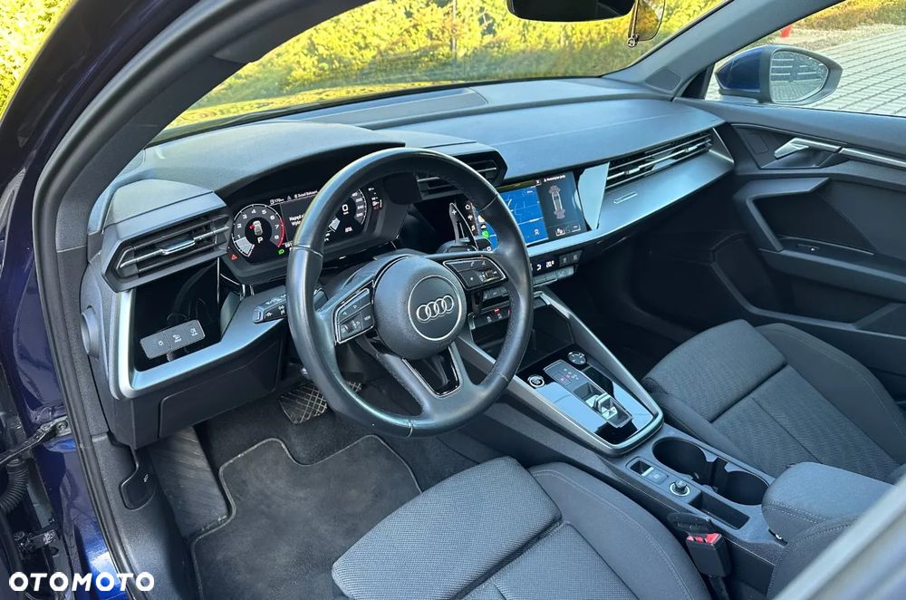 Audi A3 Sportback 35 TFSI S tronic - 13