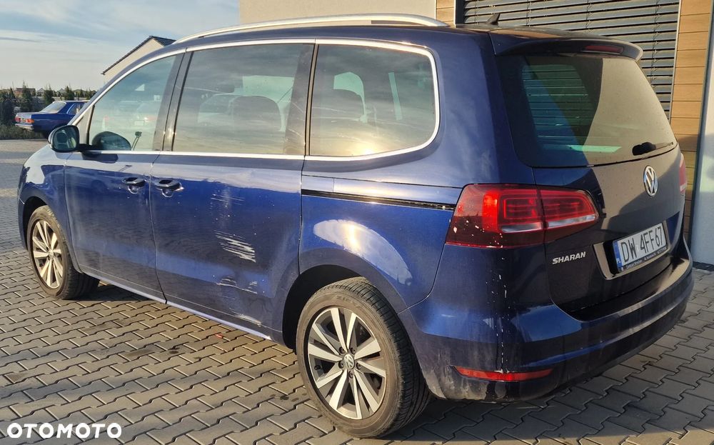Volkswagen Sharan 2.0 TDI 4Mot Highline DSG - 4