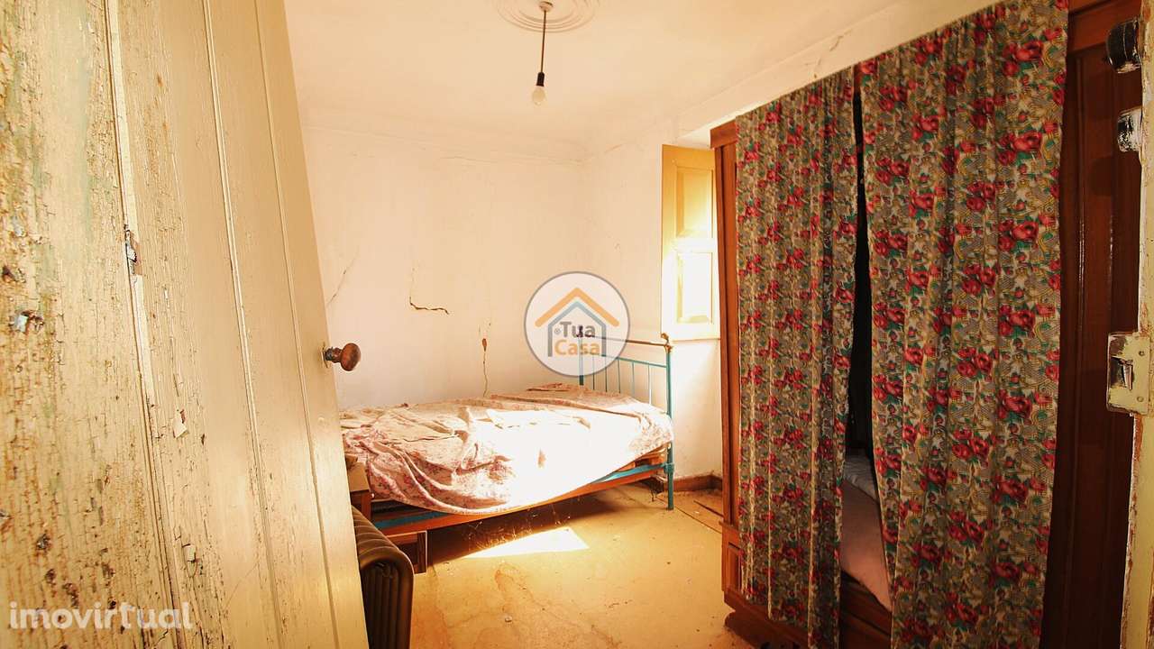 Moradia T4 para Recuperar em Soure - Grande imagem: 4/15