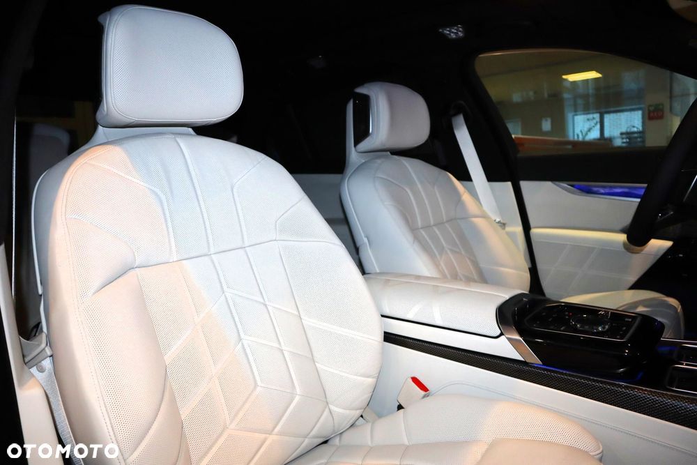 BMW Seria 7 - 14