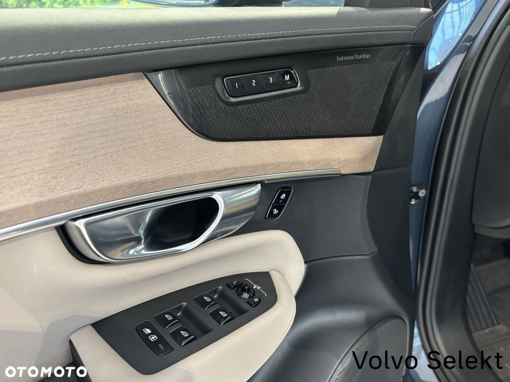 Volvo XC 90 - 16