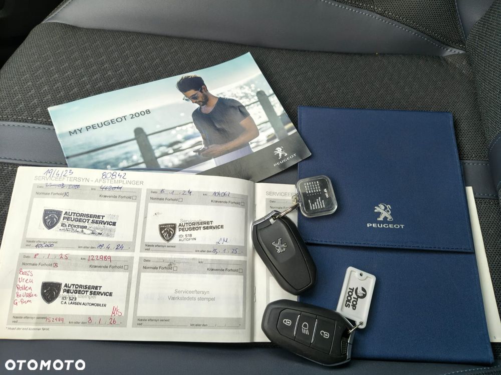 Peugeot 2008 1.5 BlueHDi Allure S&S EAT8 - 39