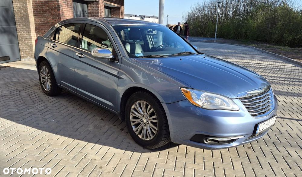Chrysler 200 - 3