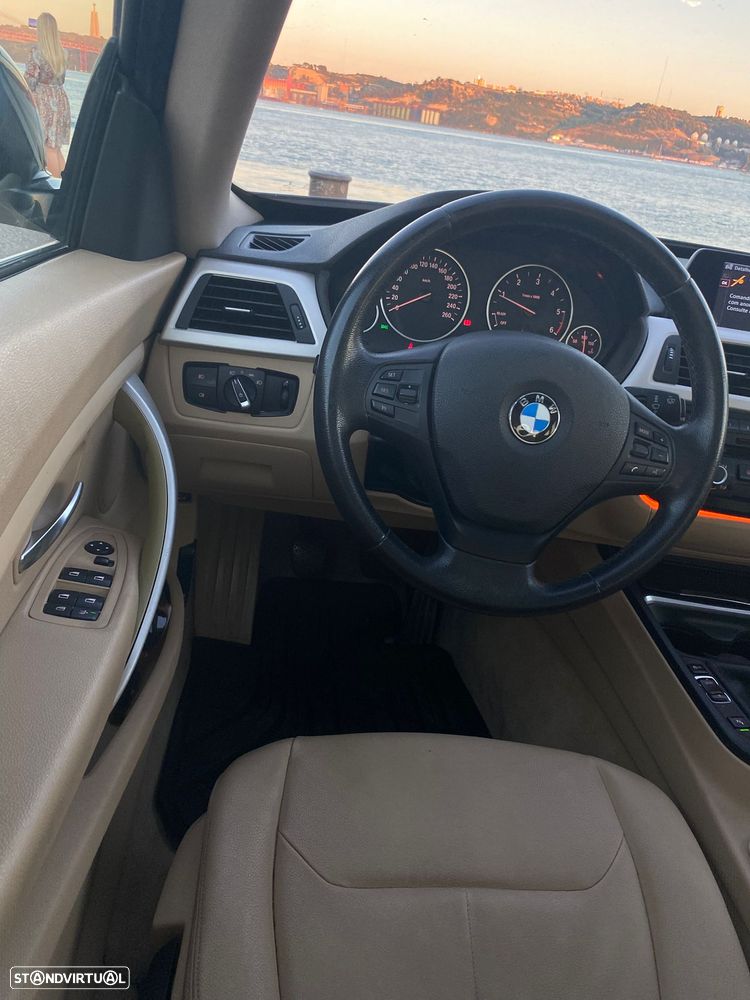 BMW 318 d Sport Line - 27