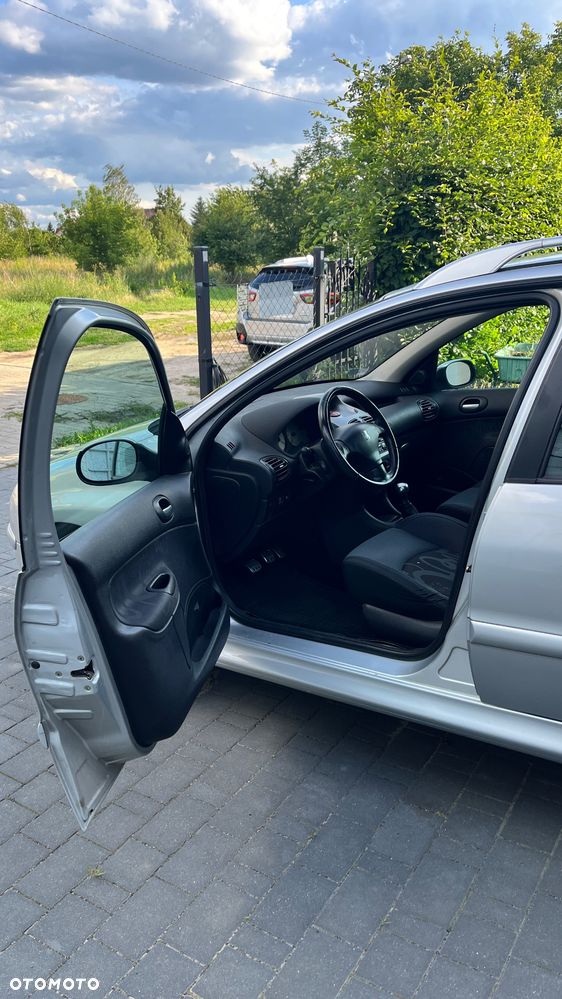 Peugeot 206 110 Quiksilver - 10