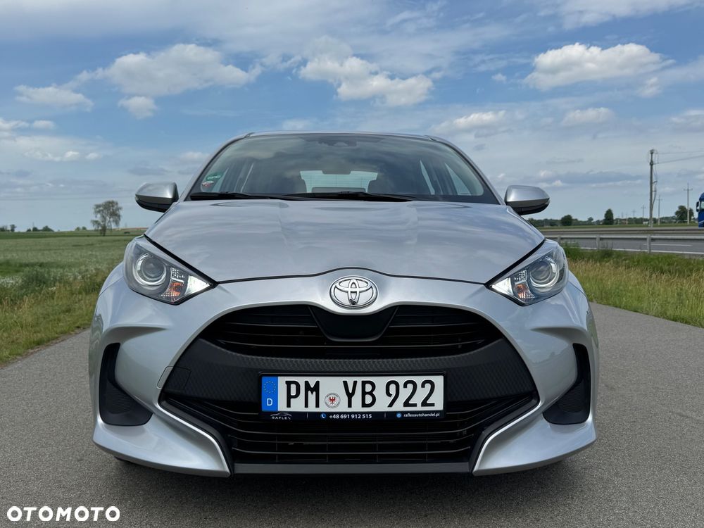 Toyota Yaris - 16