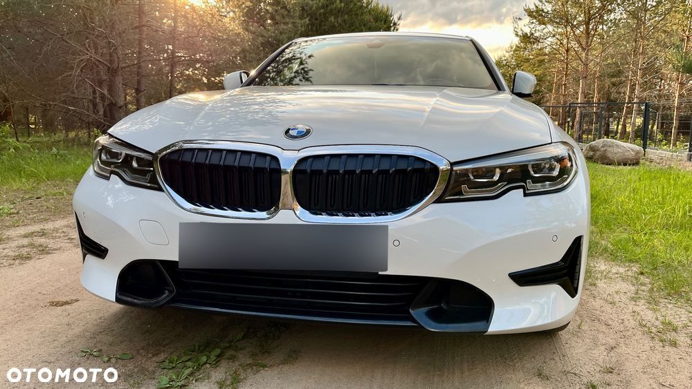 BMW Seria 3 330i Sport Line - 20