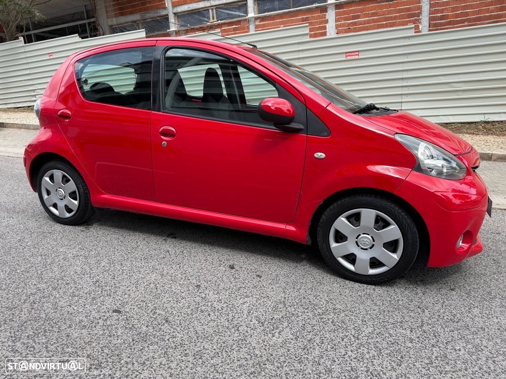 Toyota Aygo 1.0 + AC - 3