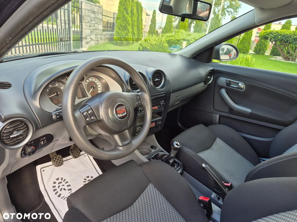 Seat Ibiza 1.4 16V Style - 23