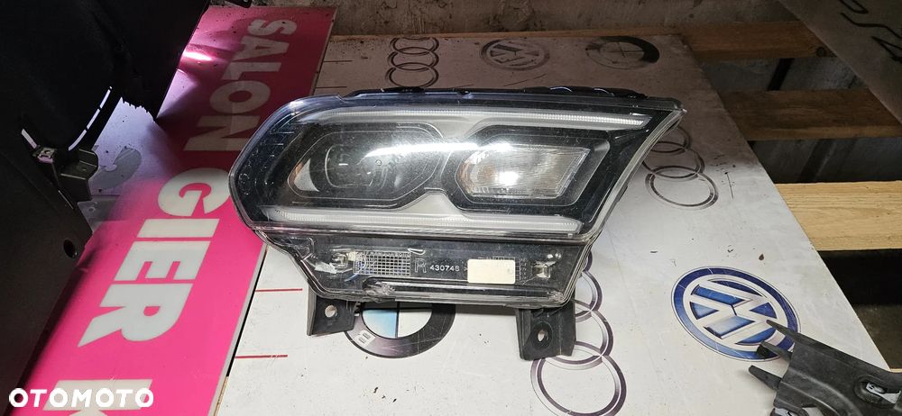 Dodge Durango III LIFT 2021-2026 GT RT CZARNY ŚRODEK Kompletny reflektor prawy Lampa prawa P68433778AF 68433778AF - 1