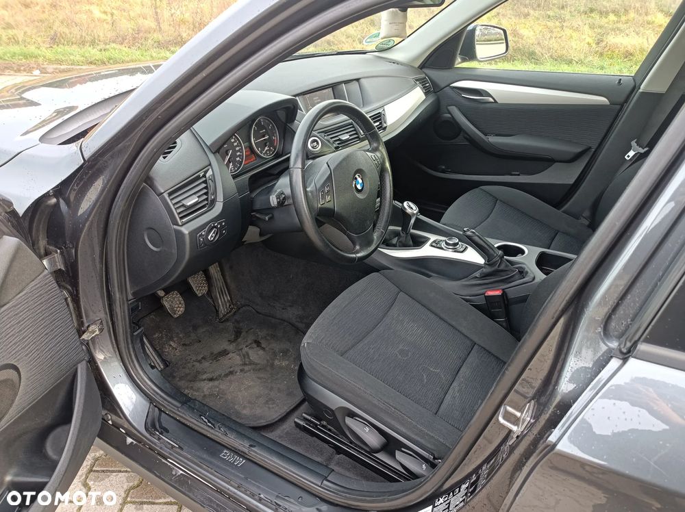 BMW X1 xDrive18d xLine - 13