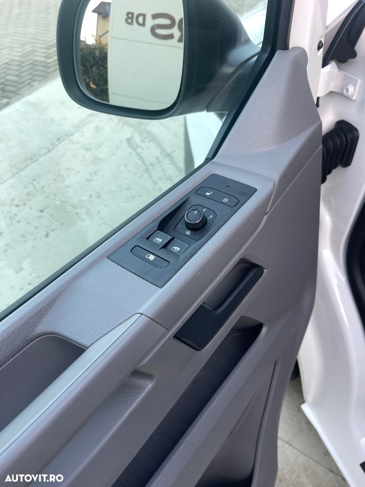 Volkswagen Transporter 2.0TDI  LUNG  2CULISANTE - 31