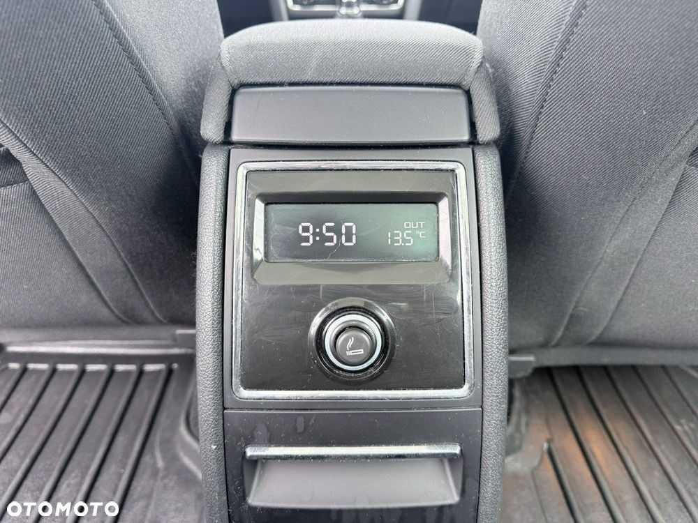 Skoda Superb 1.6 TDI Business - 31