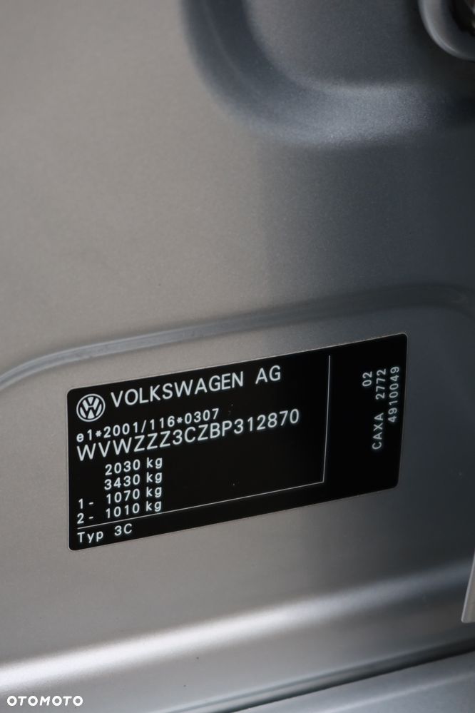 Volkswagen Passat 1.4 TSI Trendline DSG - 27