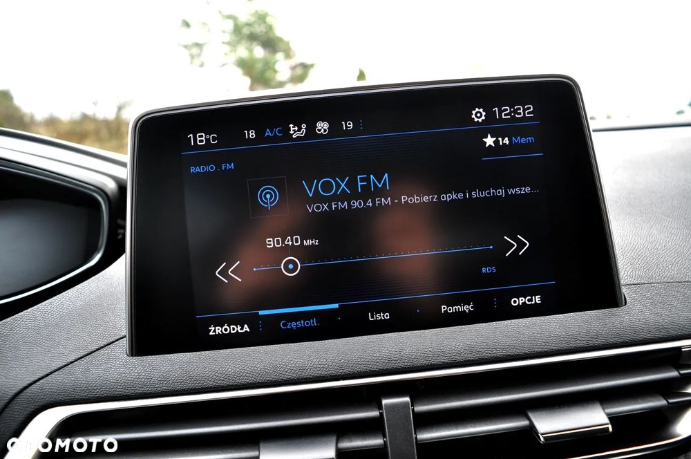 Peugeot 3008 1.2 PureTech Allure S&S - 23