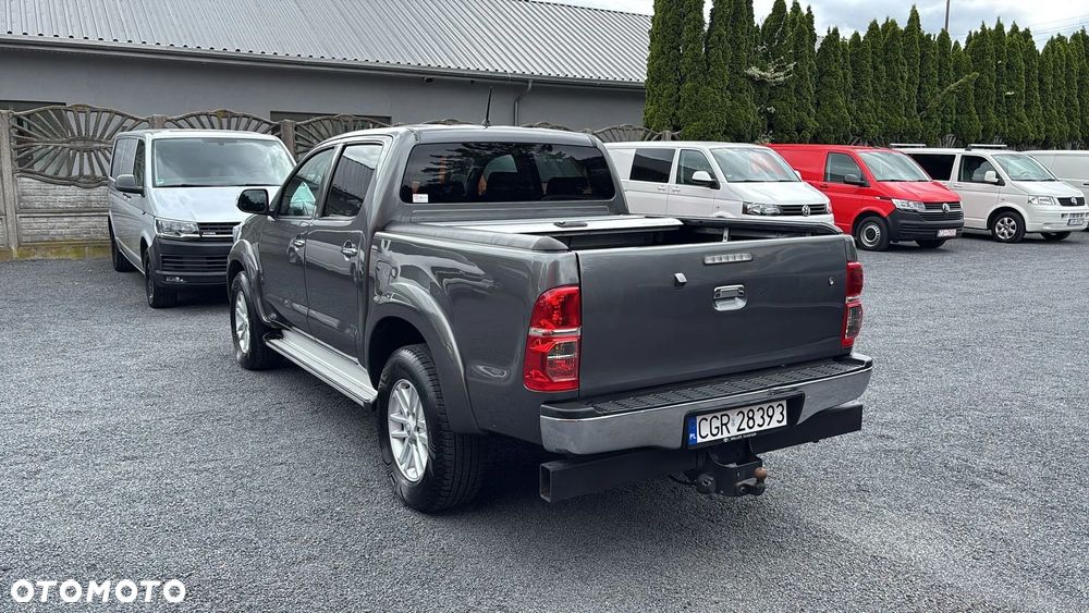 Toyota Hilux 4x4 Double Cab Life - 35