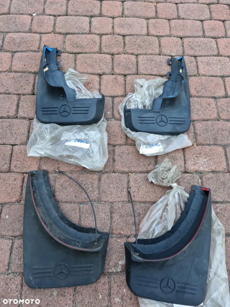 Chlapacze do Mercedesa ML W163-NOWE oryginalne chlapacze komplet 4 szt. OEM A 163 - 4