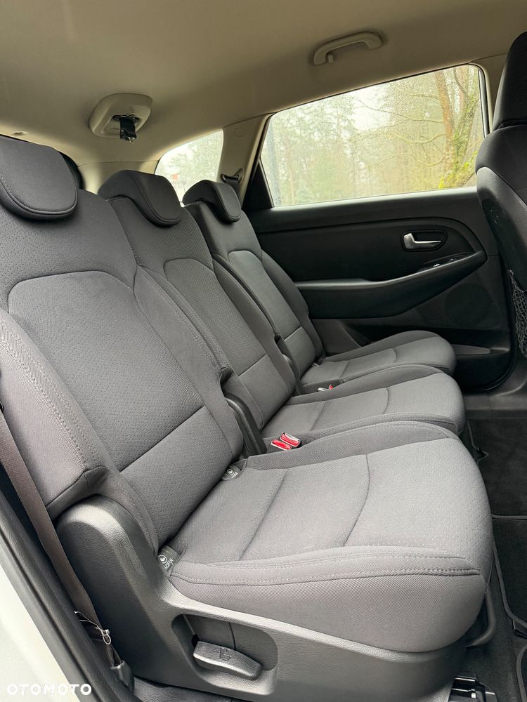 Kia Carens 1.7 CRDi Vision - 15