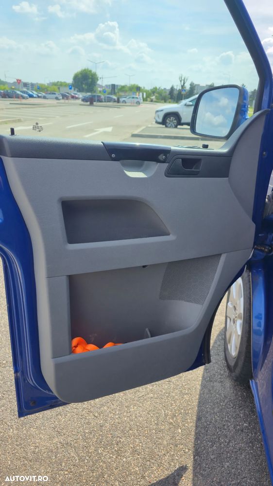 Volkswagen Transporter - 5