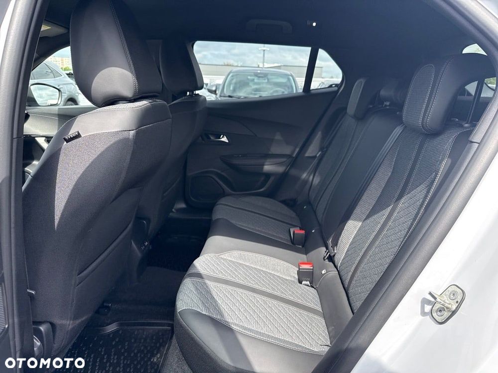 Peugeot 2008 - 10