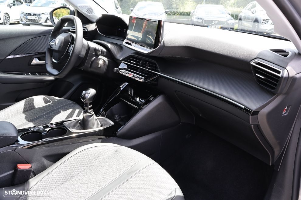 Peugeot 208 1.2 PureTech Allure - 12