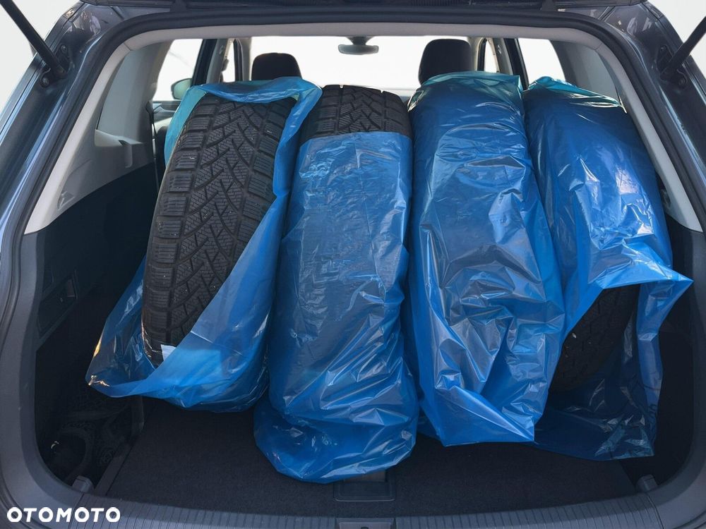 Volkswagen Tiguan Allspace 1.5 TSI EVO Trendline DSG - 25