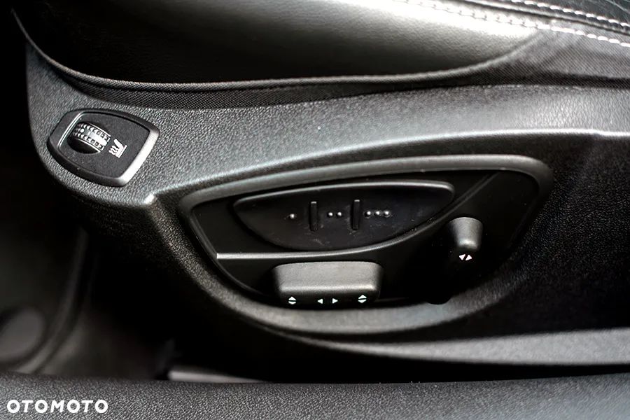 Renault Laguna dCi 175 FAP Initiale - 34