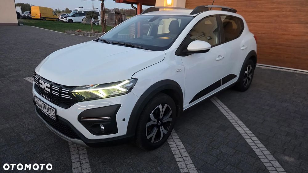 Dacia Sandero Stepway TCe 100 Celebration - 2