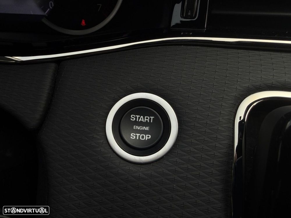 Land Rover Range Rover Evoque 1.5 P160 R-Dynamic S Auto - 34