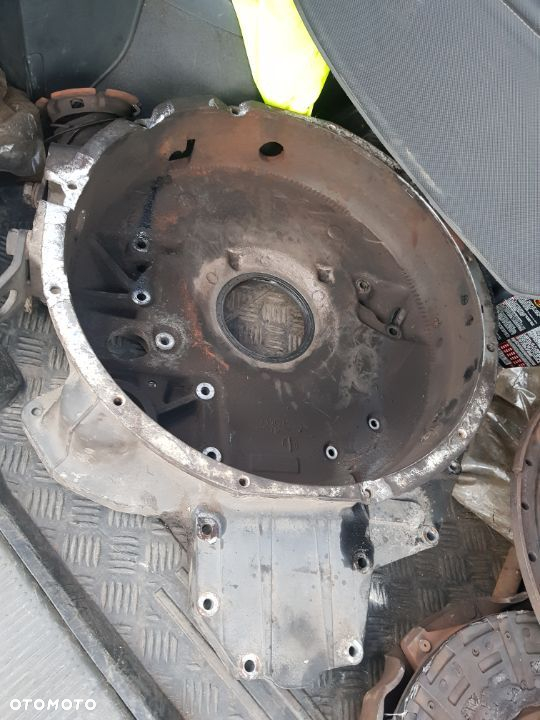 Obudowa sprzęgła Mercedes Axor OM926 LA A9060152902 - 2