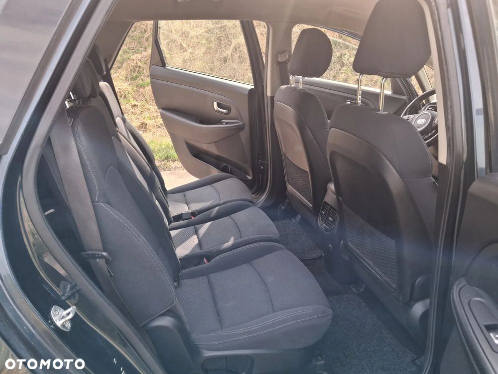 Kia Carens 1.7 CRDi 115 Dream-Team Edition - 8