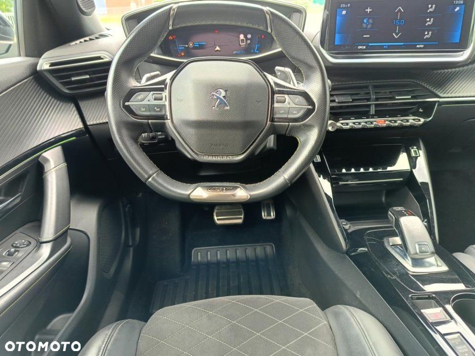 Peugeot 2008 - 10
