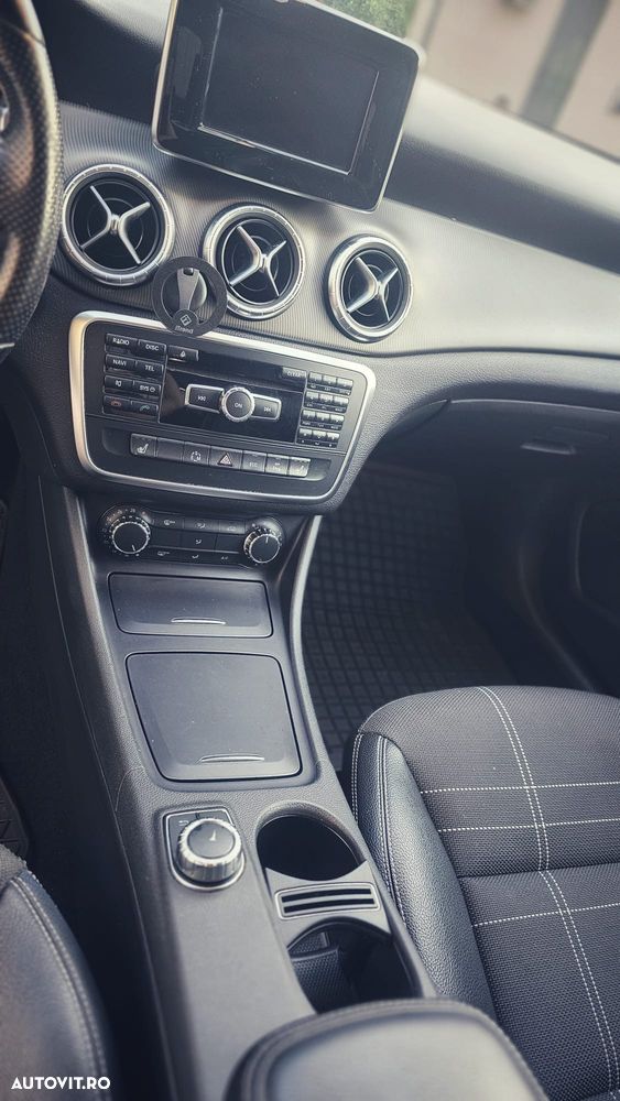 Mercedes-Benz CLA 220 CDI Aut. - 12