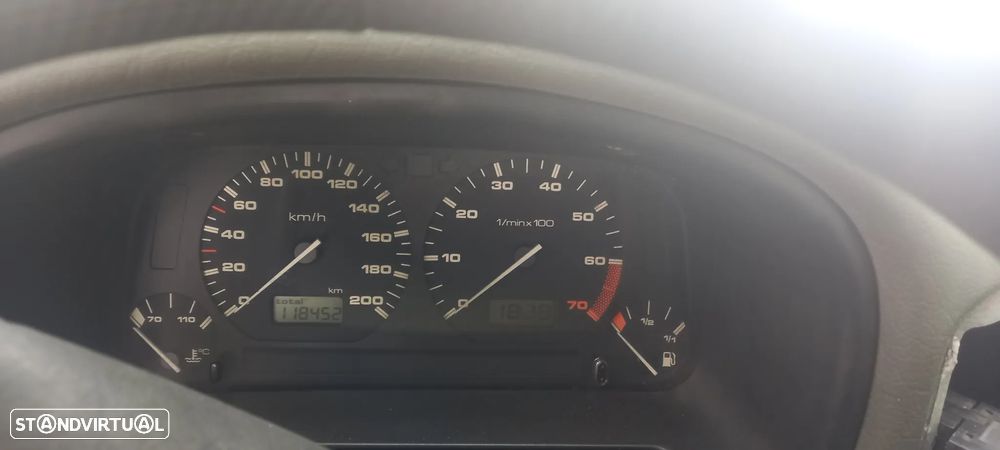 VW Polo 1.3 Fox - 2