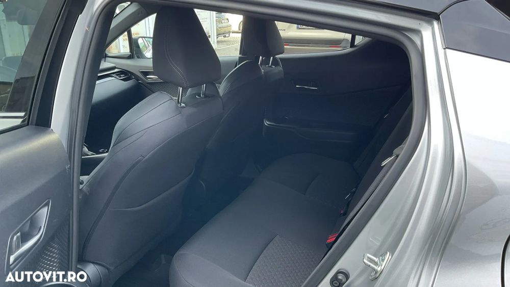 Toyota C-HR 2.0 HSD 184 CP 4x2 CVT C-ult Style bi-tone - 11