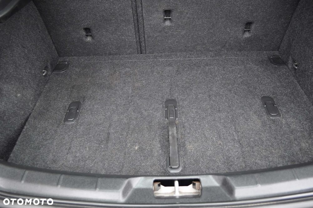 Volvo V40 T3 RDesign - 23