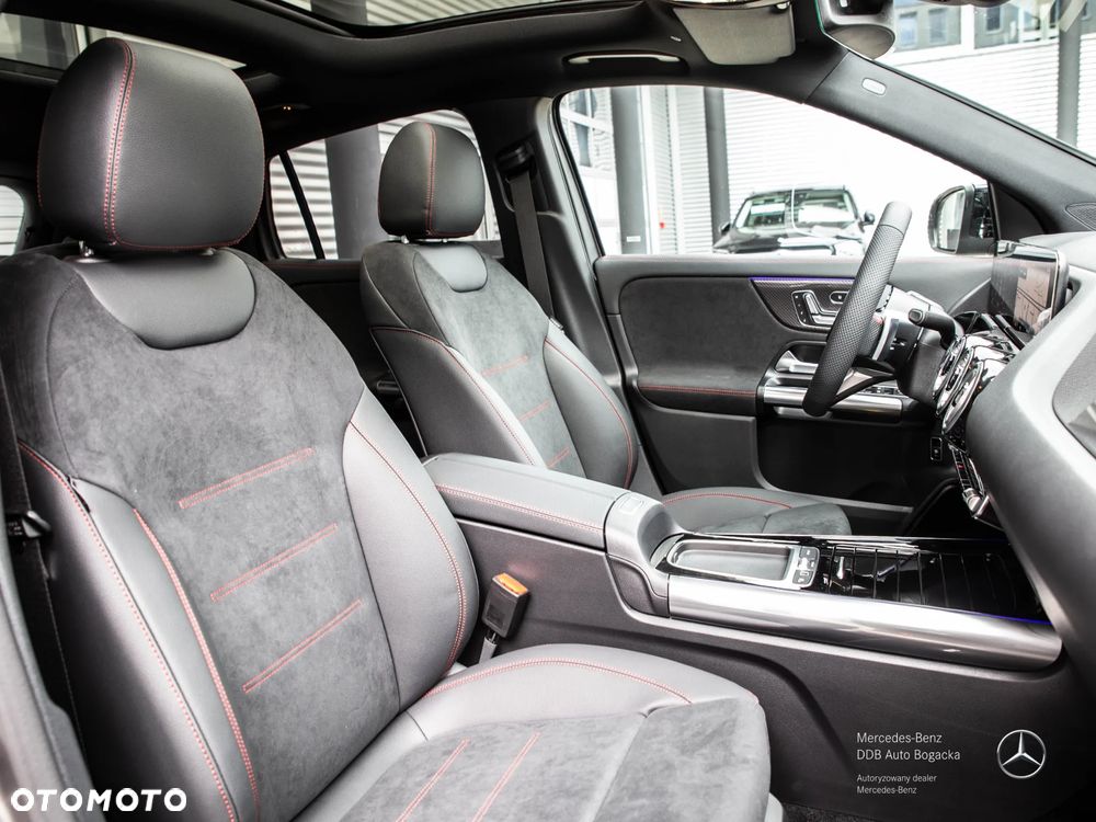 Mercedes-Benz GLA 220 mHEV 4-Matic AMG Line 8G-DCT - 6