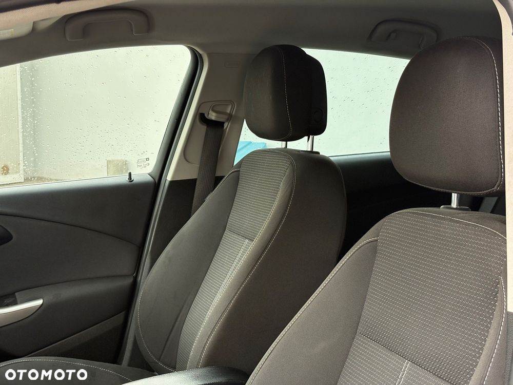 Opel Astra 1.4 Turbo Design Edition - 10