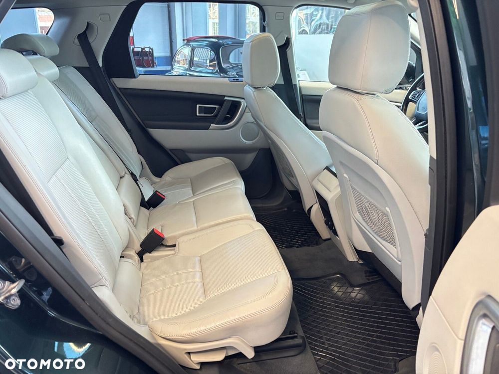 Land Rover Discovery Sport - 33