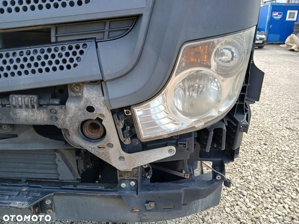 LAMPA PRZEDNIA REFLEKTOR LEWY PRAWY MERCEDES  ACTROS MP4 - 1